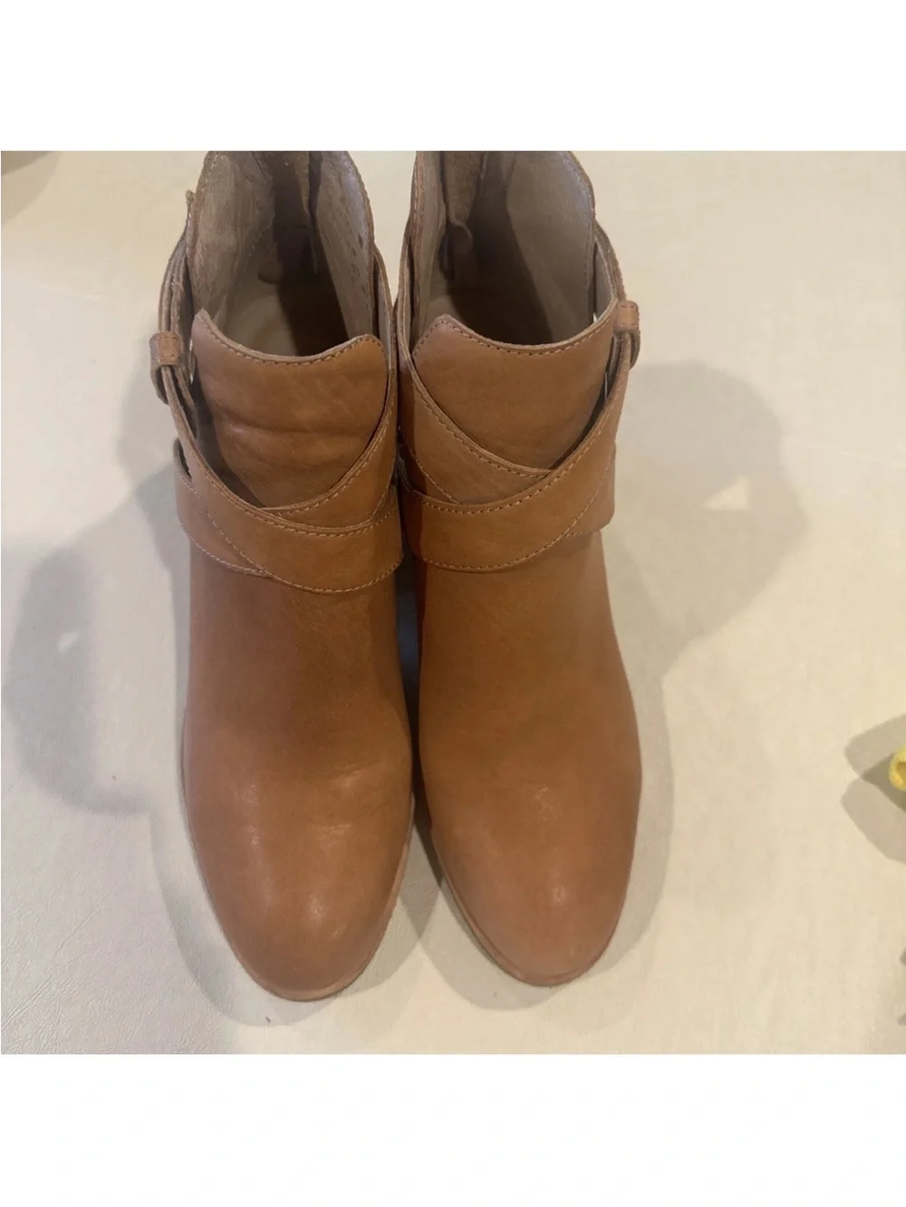Eileen Fisher Ives Tumble Natural Tan leather Size 10 Cutout Booties Minimalist
